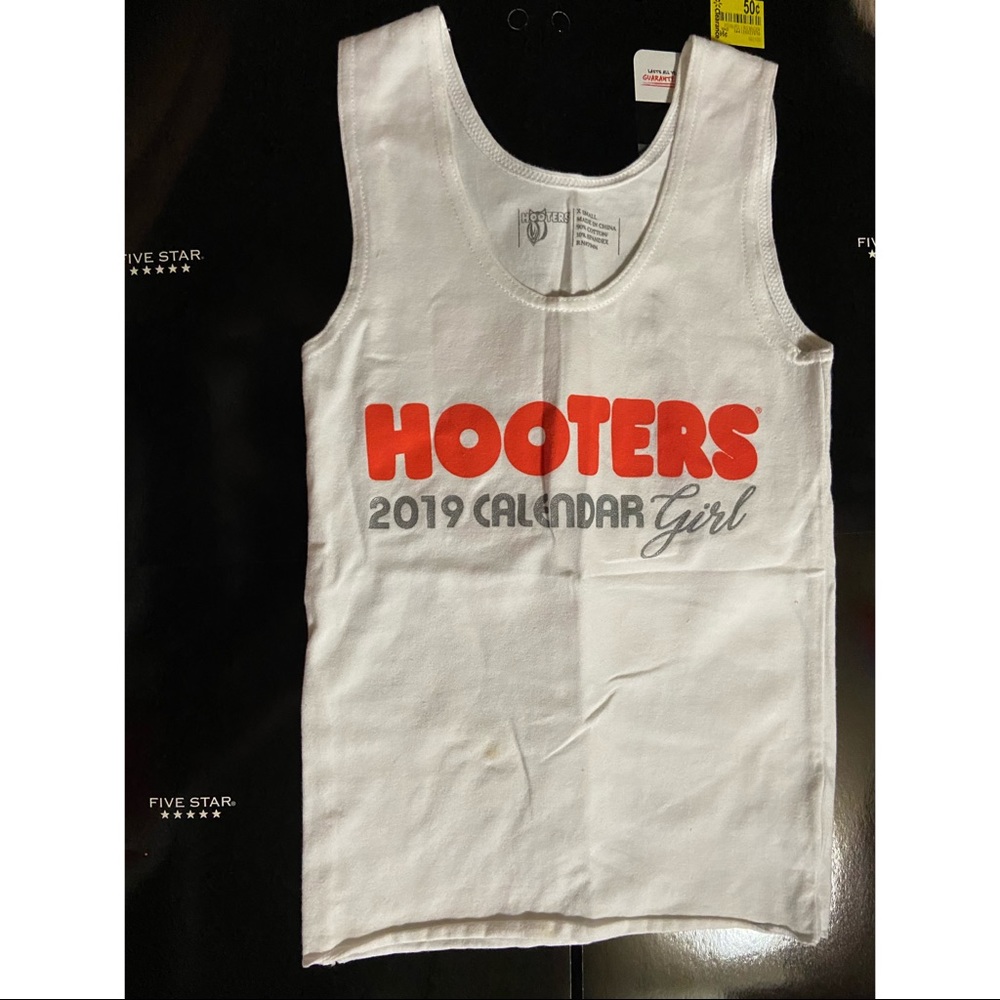 Hooters 1 of a kind tank